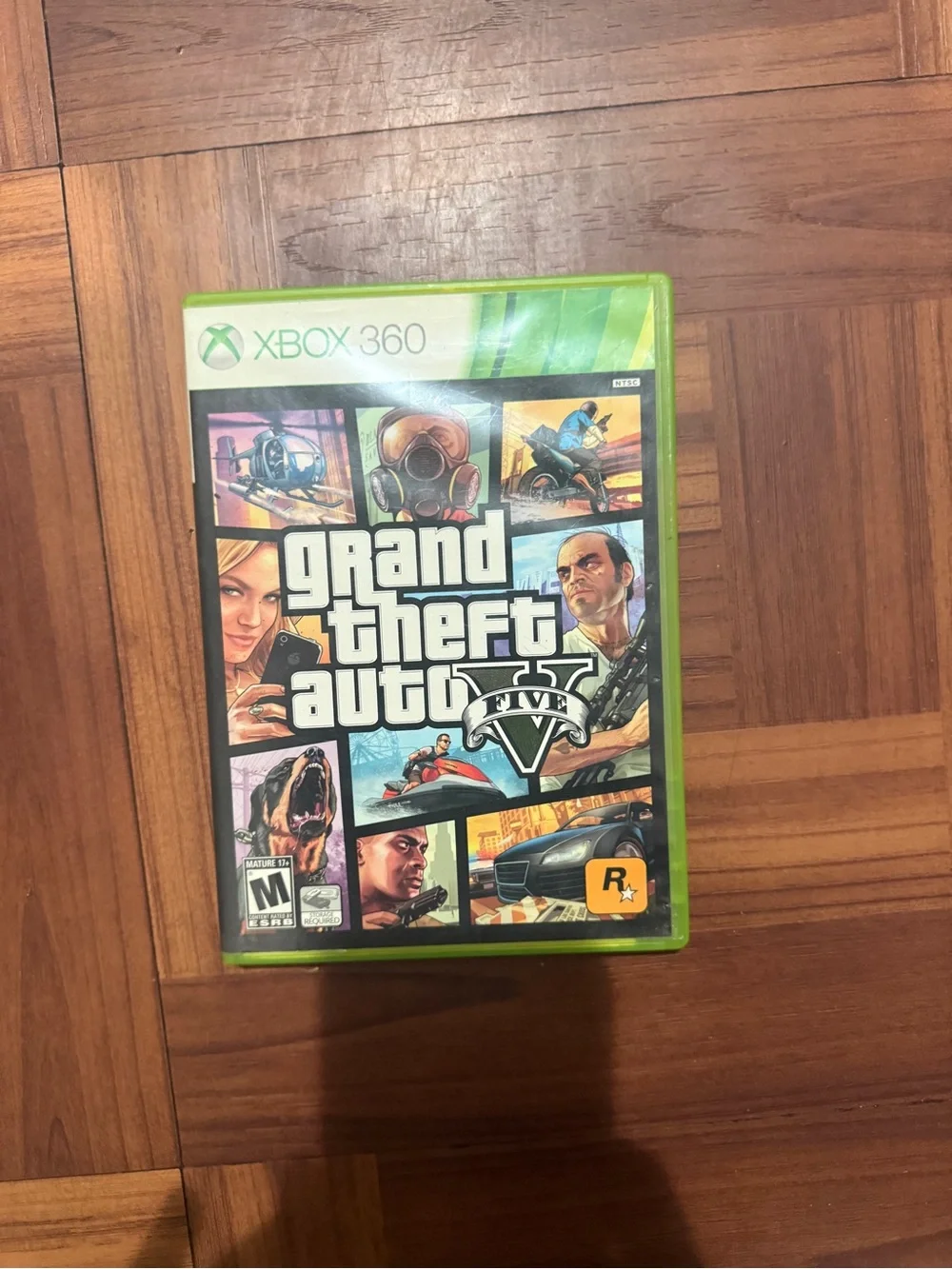 Grand Theft Auto V - Xbox 360 Green Case by Rockstar